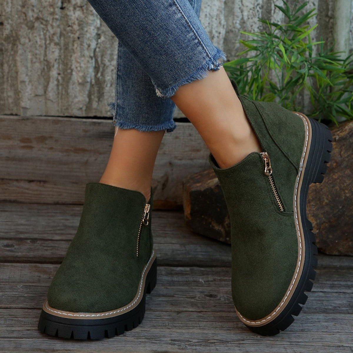 Women's Chelsea Boots Side-Zip Suede Ankle Boots Chunky Heel