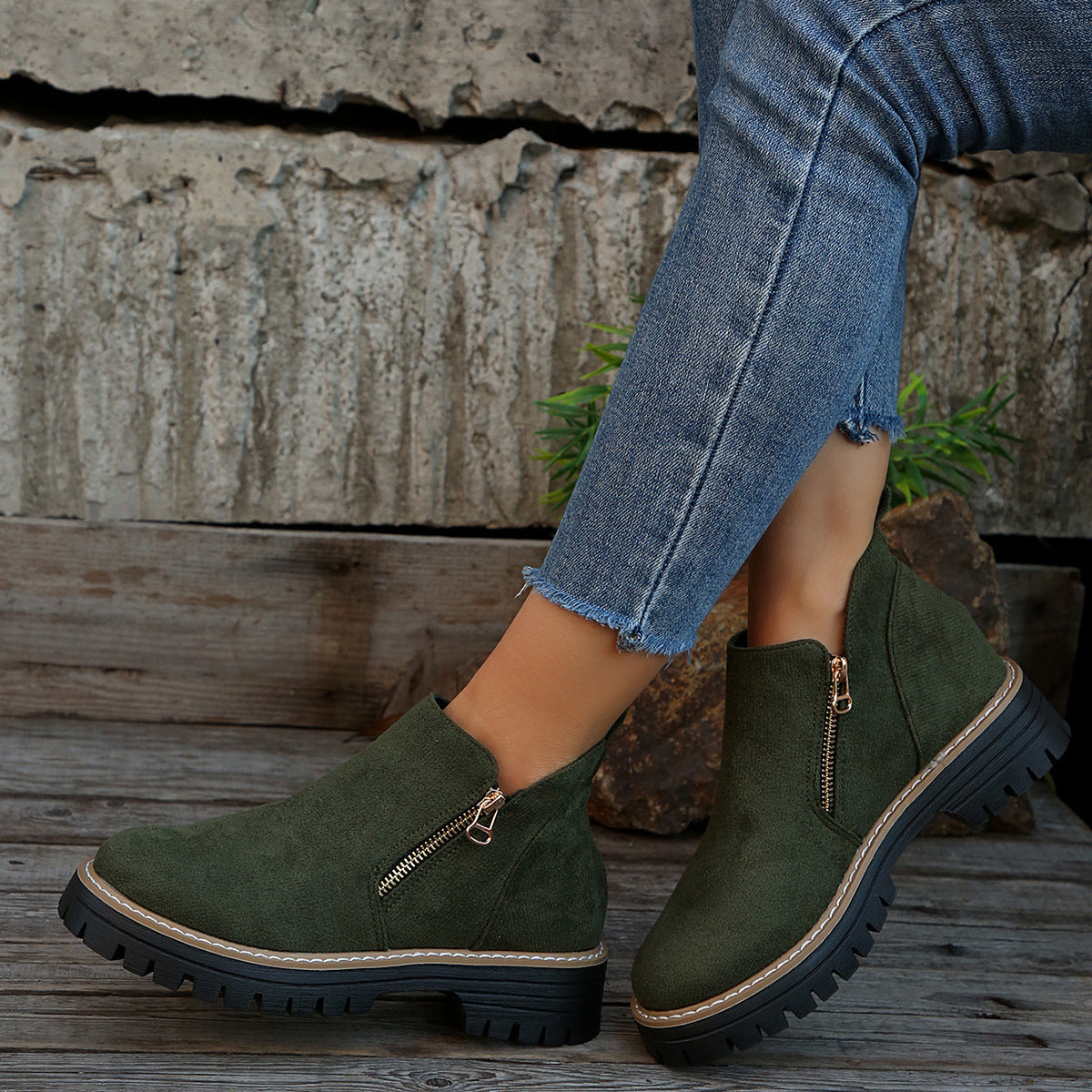 Women's Chelsea Boots Side-Zip Suede Ankle Boots Chunky Heel