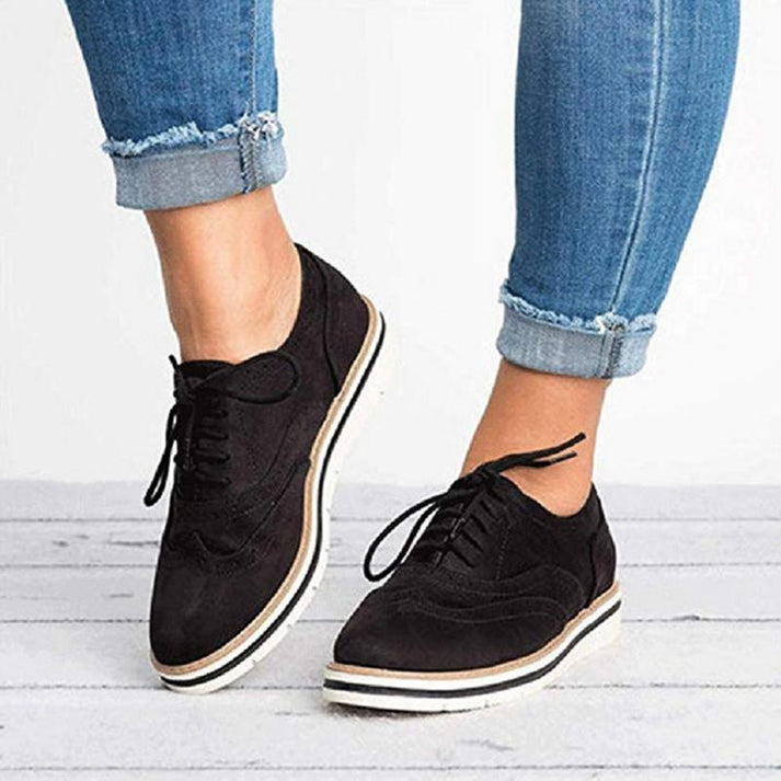 Women’s Lace Up Oxford Shoes with Brogue Detail