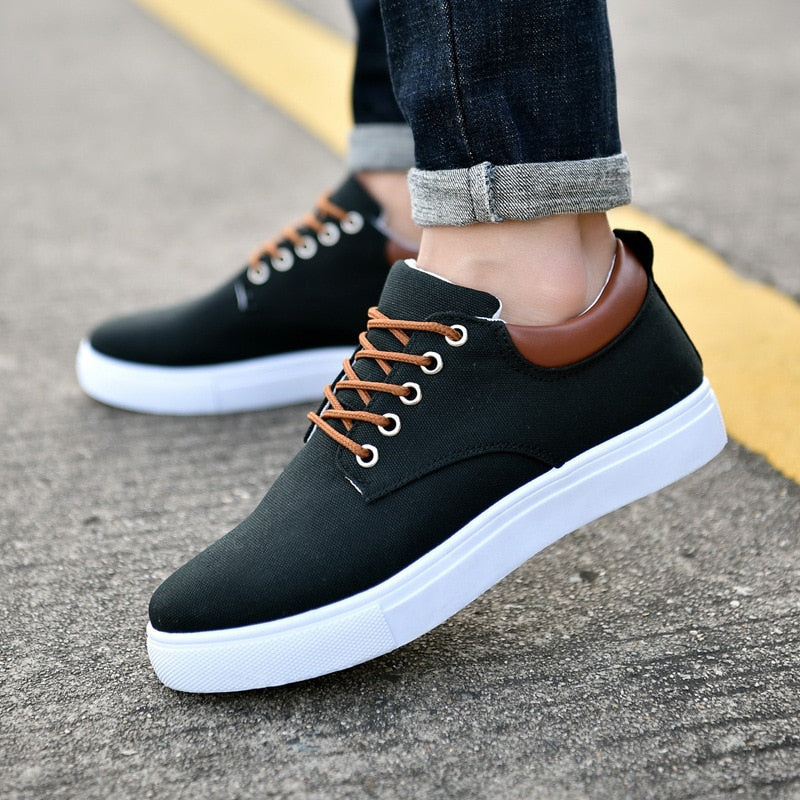Men's Canvas Sneakers Stylish Comfort Casual Athletic Wear