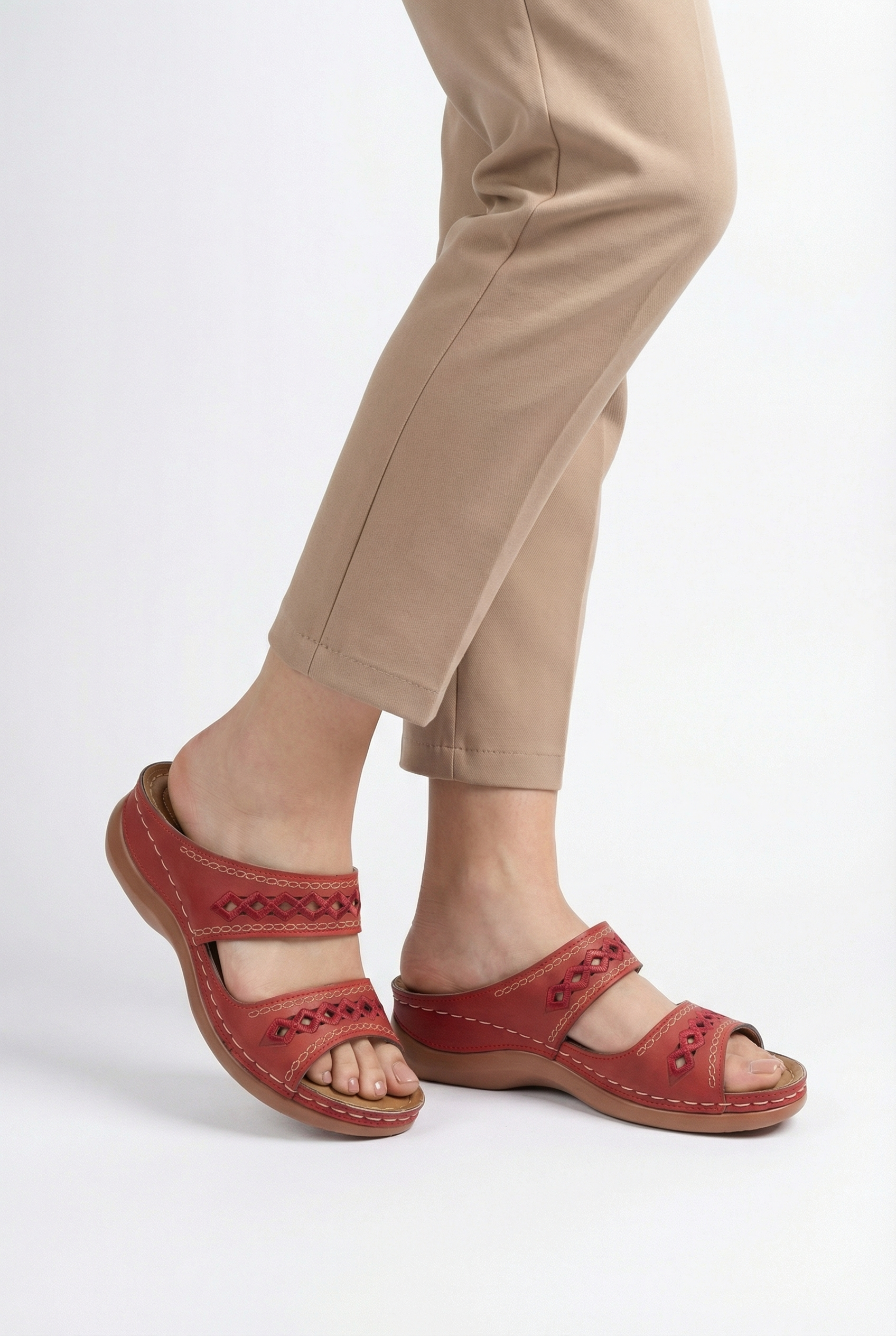 Women's Casual Sandals Adjustable Strap Breathable Vegan Leather