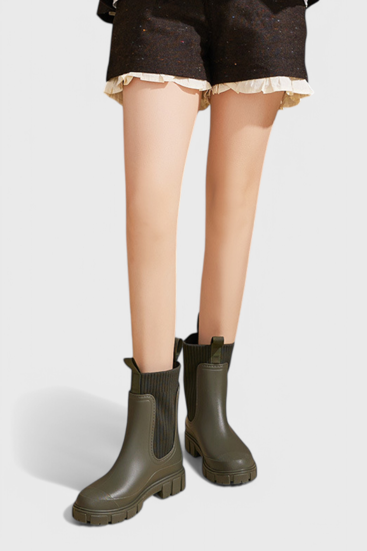 Women's Chelsea Boots Waterproof Design Sturdy Sole Casual Footwear