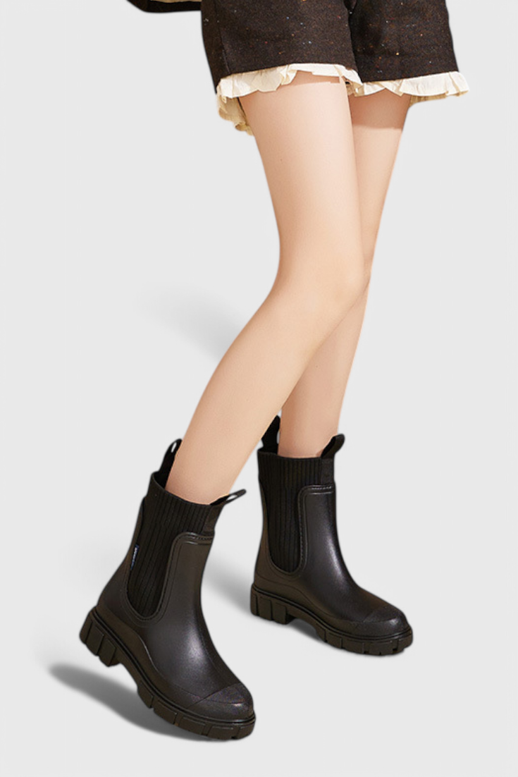 Women's Chelsea Boots Waterproof Design Sturdy Sole Casual Footwear