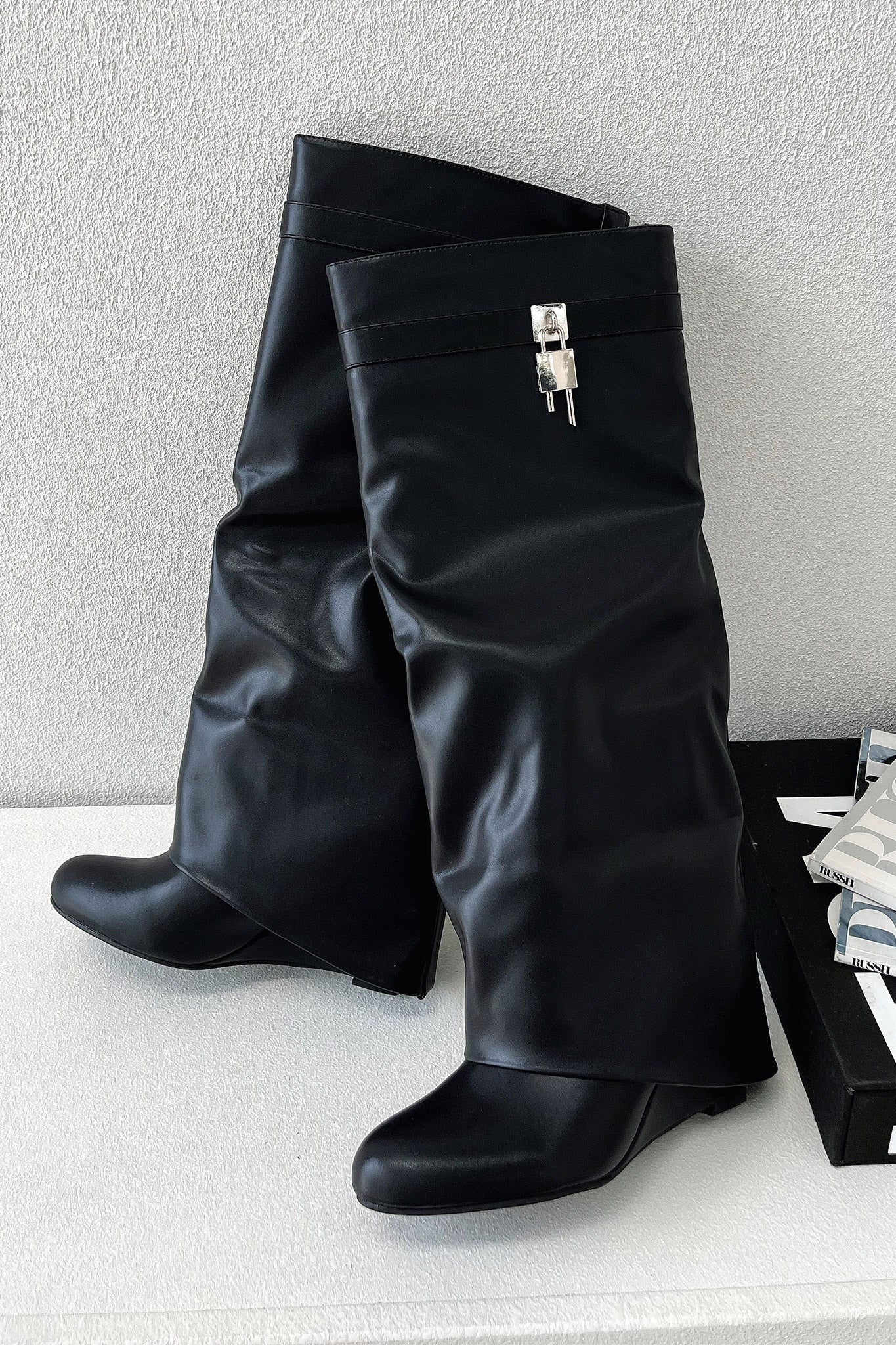 Women's Knee-High Boots Black Faux Leather Casual Footwear