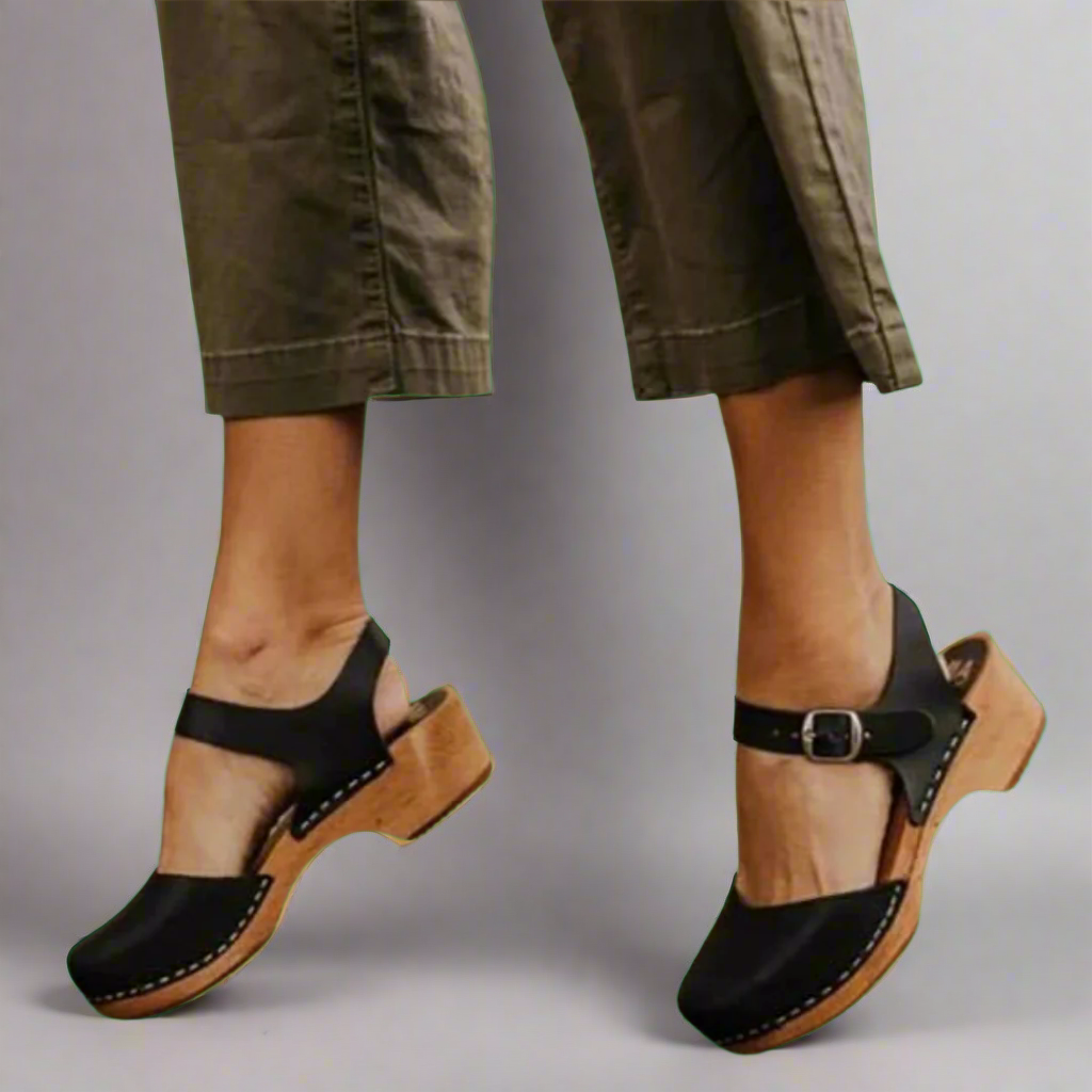 Nerissa | Closed-Toe Platform Sandals