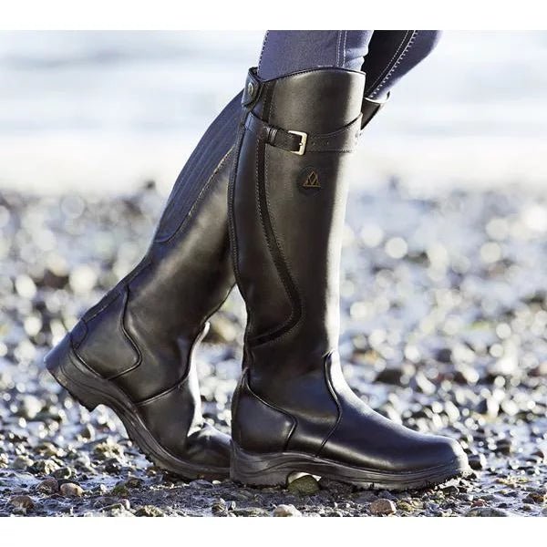 Women's Knee High Boots Black Leather Cushioned Insole Tall Design