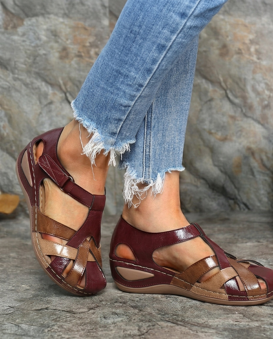 Women's Flat Sandals Closed Toe Strappy Buckle Casual Footwear
